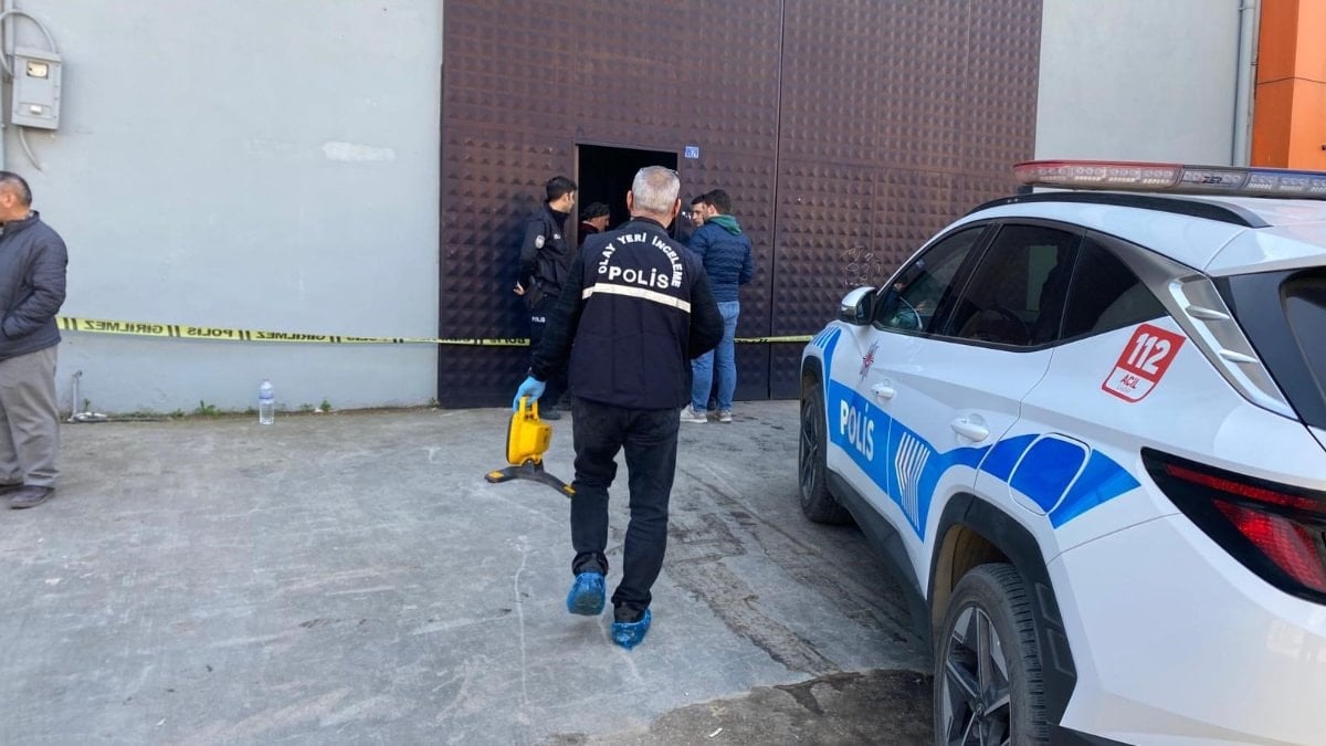 İstanbul’da motosikletiyle elektrik direğine çarpan üniversite öğrencisi öldü