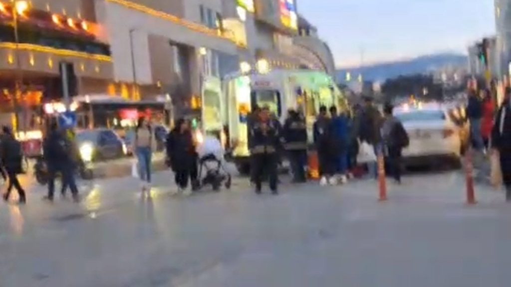 İstanbul’da motosikletli bebek arabasına çarptı: 2 yaşındaki Arya hayatını kaybetti