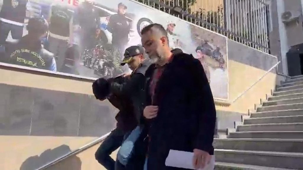 İstanbul’da ‘polis’ yalanı yine mağdur etti: 5 milyon lira vurgun yapan dolandırıcılar yakalandı