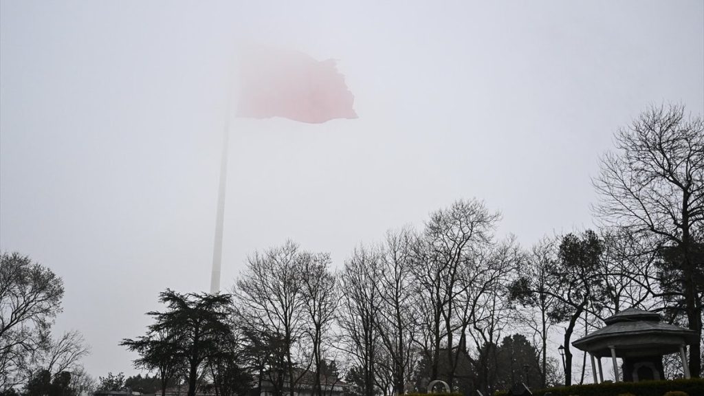 İstanbul’da sabah saatlerinde sis etkili oldu