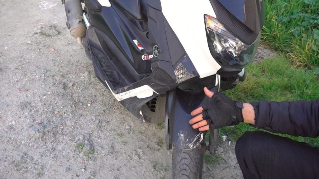 İstanbul’da şerit ihlali yapan sürücüyü uyarınca darbedildi