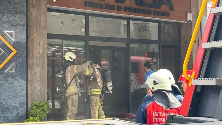 İstanbul’da spor salonunda yangın paniği