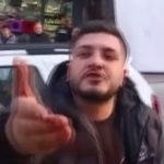 İstanbul’da yol verme kavgasında otobüsü yumrukladı