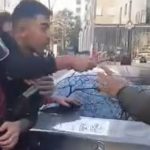 İstanbul’da yol verme tartışmasında kamyonet şoförüne demir çubukla saldırdılar