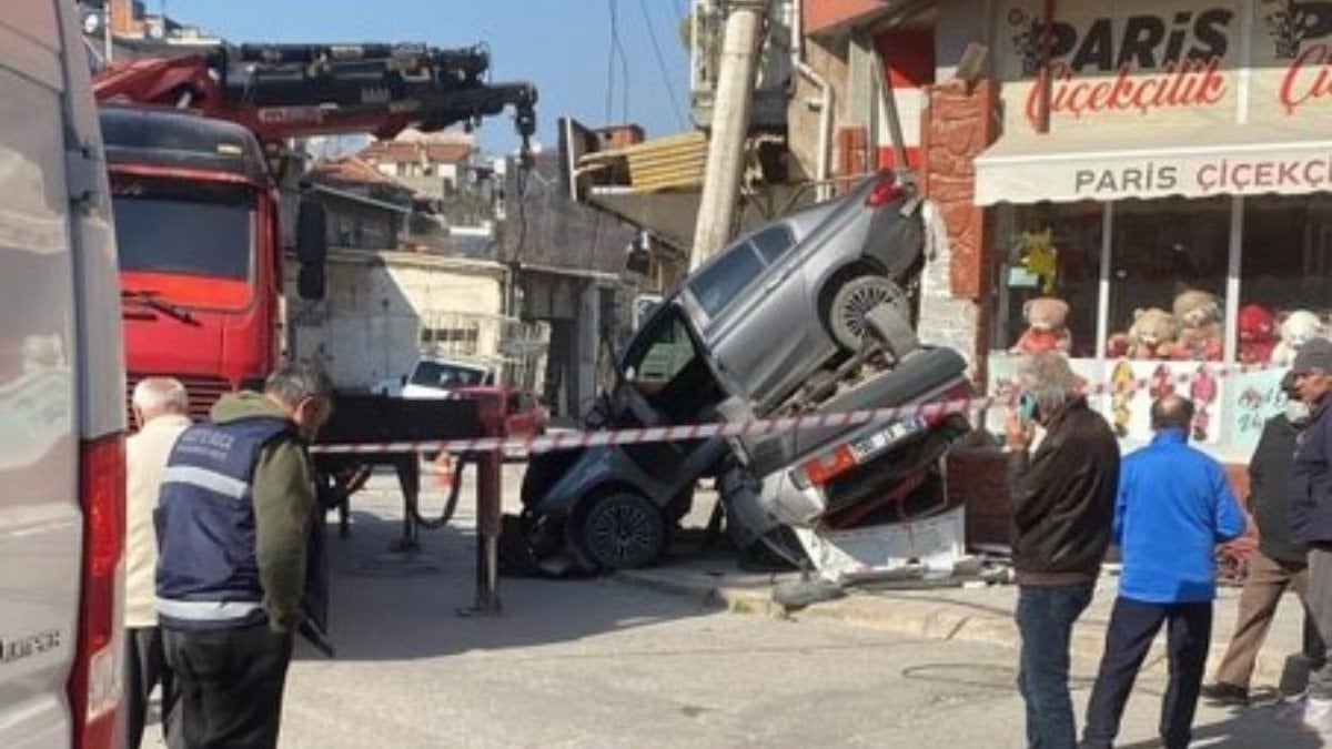 İzmir’de freni boşalan vinç dehşeti