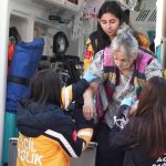 Kadıköy’de daire yangını: Yaşlı kadın dumandan etkilendi