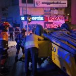 Kadıköy’de taksi takla attı: 2 yaralı