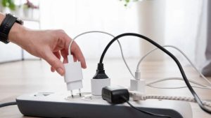 Kapalıyken bile elektrik harcıyor: İşte faturayı kabartan 6 ev aleti