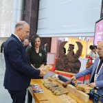 Karabağlar Belediyesi’nden mobilya sektörüne güçlü destek