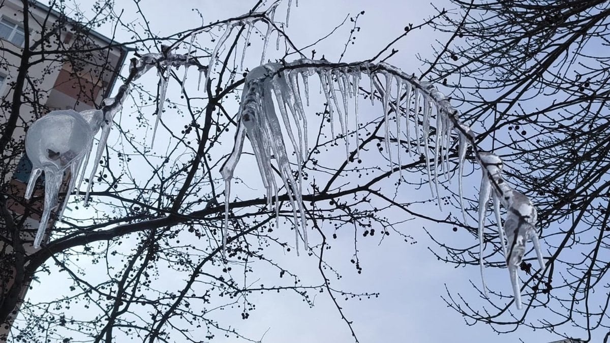 Kars’ta soğuk hava etkisini sürdürüyor