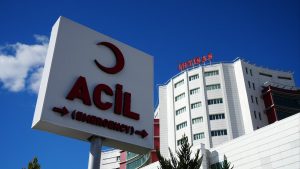 Kırıkkale’de dolmuşta tartıştığı genci bıçakla yaralayan kadın gözaltına alındı