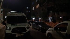 Kocaeli’de boğazından bıçaklanmış halde bulundu