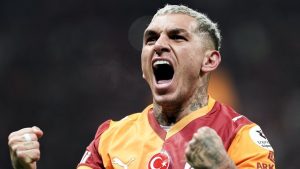 Lucas Torreira’dan ayrılık iddialarına cevap: Tarih yazmaya devam etmek istiyorum
