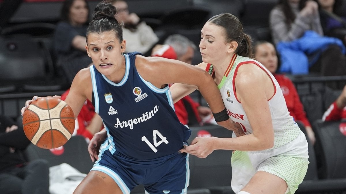 Macaristan, Arjantin’i uzatmada geçti