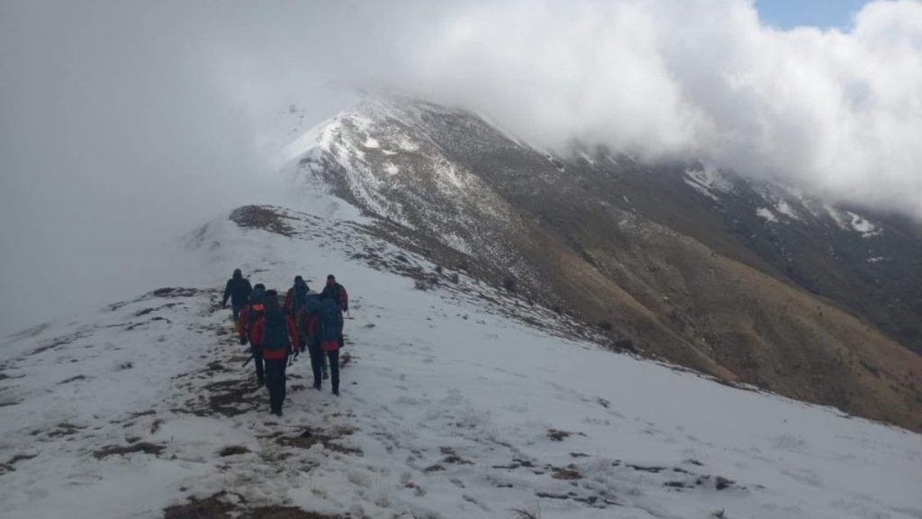 Manisa’da zirve tırmanışında kaybolan amatör dağcı, bağ evinde bulundu