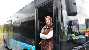 Manisa’nın ilk kadın otobüs şoförü oldu