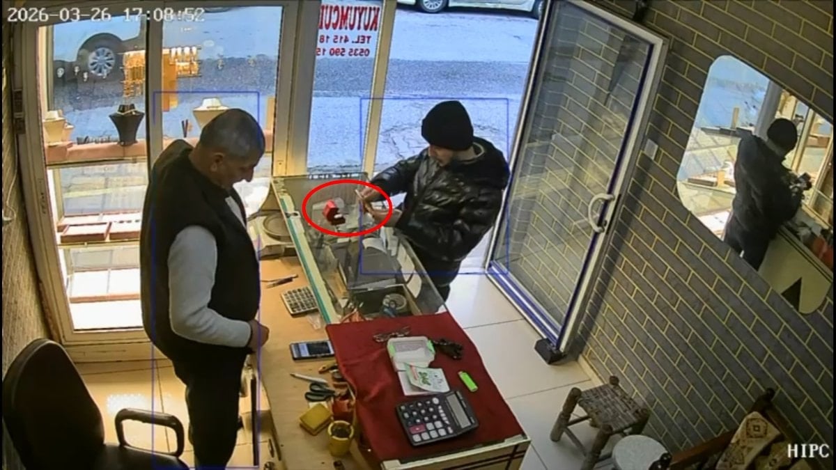 Mardin’de kuyumcudan fotoğraf çekme bahanesiyle istediği yüzüğü alıp kaçtı