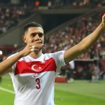 Merih Demiral’dan ilkokul öğretmenine jest