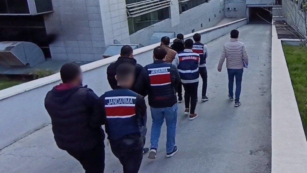 Mersin’de DEAŞ operasyonu: 3 kişi tutuklandı