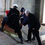 Milli Savunma Bakanı Yaşar Güler’in eşi Demet Güler’den Anıtkabir ziyareti