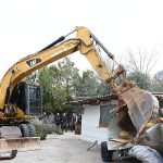 Nilüfer’de kaçak barakalar yıkıldı