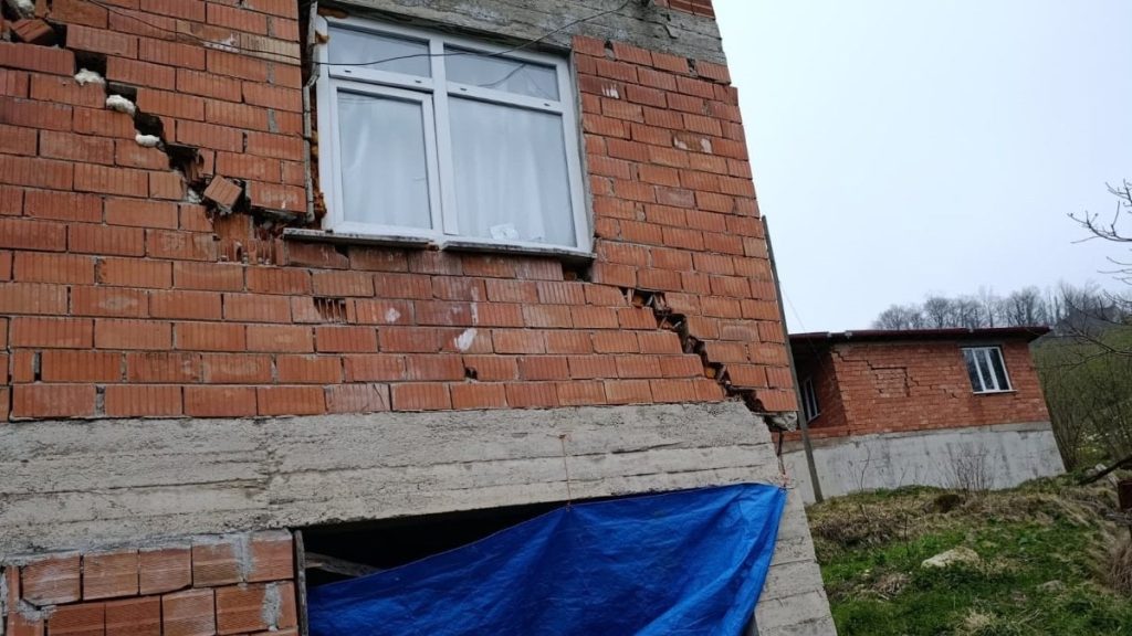 Ordu’da heyelan: 2 ev kullanılamaz hale geldi