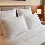 Otel yataklarındaki dört yastığın sırrı: Sadece dekorasyon değil