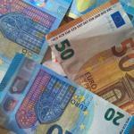 Paritede Sert Geri Çekilme: Ortadoğu Gerilimi Euro/Dolar’ı Baskılıyor