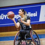 Parkede bir kadın direnişi: Medine Alper