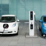 Petrol Krizi ABD’yi Vurdu: Elektrikli Araçlar Sosyal Medyada Öne Çıkıyor