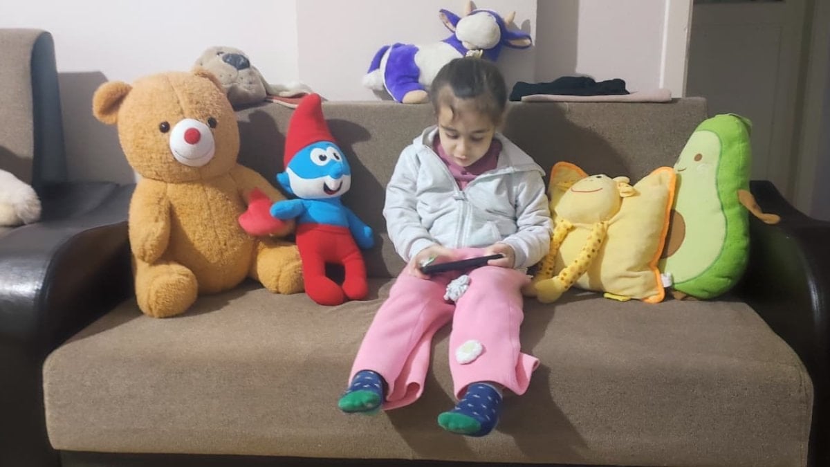 Rize’de 5 yaşındaki çocuğun burnundan tırnak makası zinciri çıktı