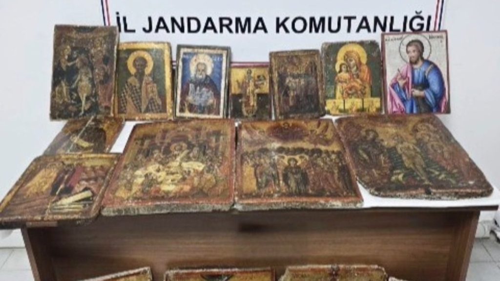 Samsun’da 18. yüzyıla ait 26 tablo ele geçirildi
