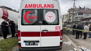 Samsun’da ambulans ile kamyon çarpıştı: 1 ölü 3 yaralı