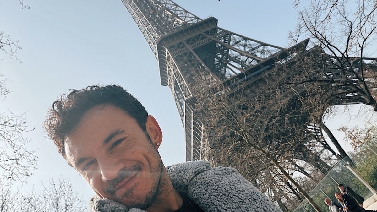 Şarkıcı Buray’ın ilginç takıntısı! Gittiği yeri işaretliyor