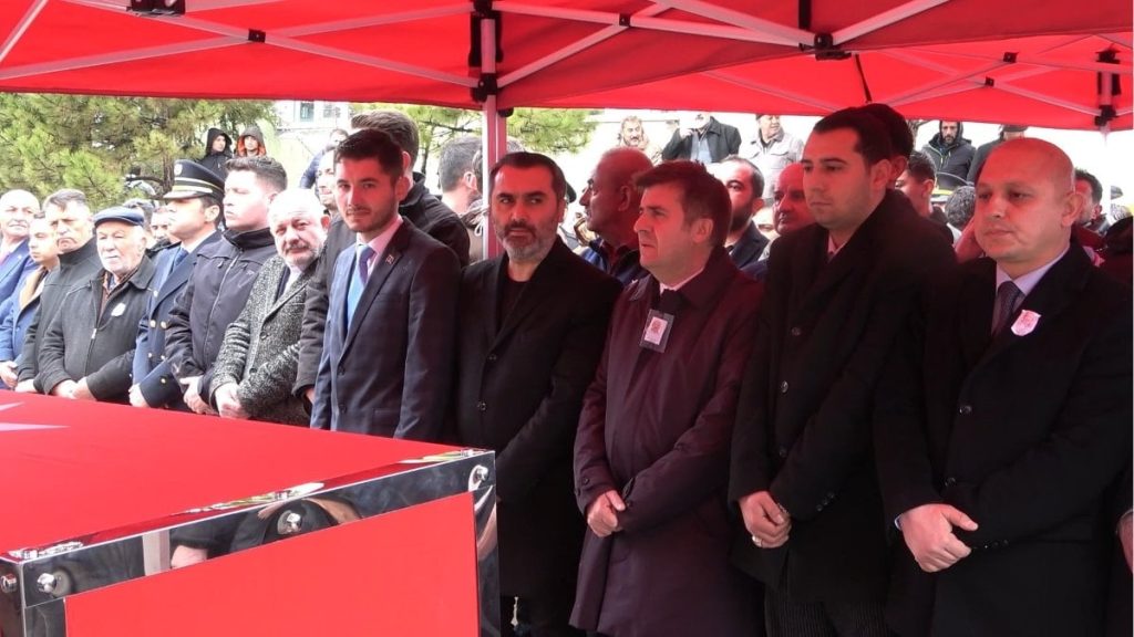 Şehit olan polis memuru Serkan Ünal son yolculuğuna uğurlandı