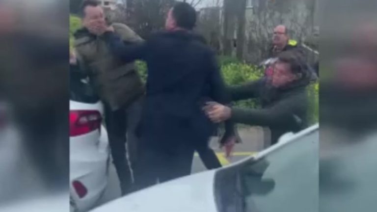 Silivri’de direksiyon sınavı kavgası: Baba ve oğul eğitmene saldırdı