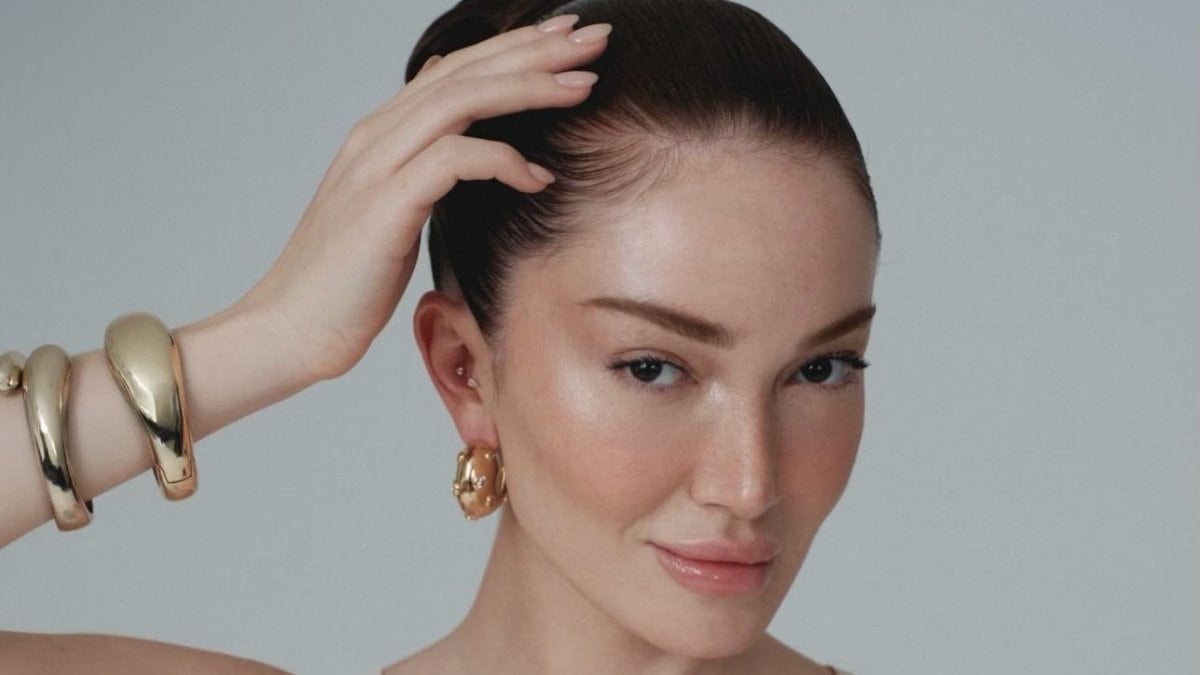 Sosyal medya fenomeni Danla Bilic göğüs implantlarını çıkarttı