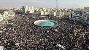 Tahran meydanları Müçteba Hamaney’e biat için doldu