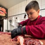 Trabzon’un ‘Junior Kasap’ı sosyal medyanın gözdesi oldu