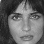 Tuba Büyüküstün’ün yeni filminden ilk fotoğraflar! Koltuk altına yorum yağdı