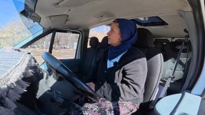 Tunceli’de 15 yıldır servis şoförlüğü yapıyor