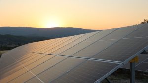 Türkiye’nin güneş kurulu gücü 12 yılda 641 kat arttı