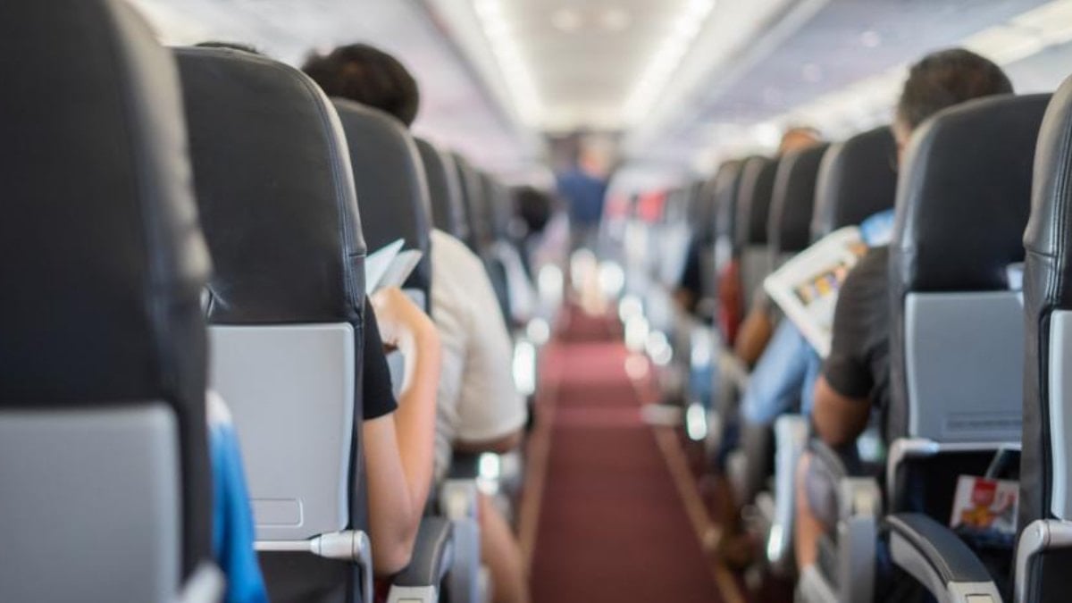 Uçuş görevlisi açıkladı: Uçakta bu iki şeyi asla yapmayın