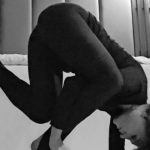 Uzak Şehir’in Fidan’ı İlkay Kayku’dan yoga pozları geldi