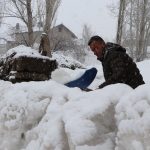 Van’da kar yağışıyla mücadele sürüyor