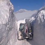 Van’ın İran sınır hattındaki askeri üs bölgelerinde karla mücadele
