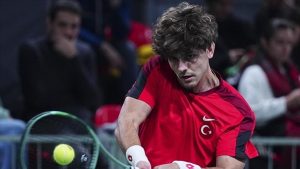 Yankı Erel’in BAE’de oynadığı maç güvenlik alarmı nedeniyle yarıda kaldı