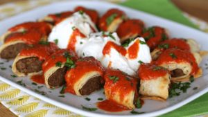 Yufkası ve kıyması olan denesin: Evde pratik beyti kebabı tarifi