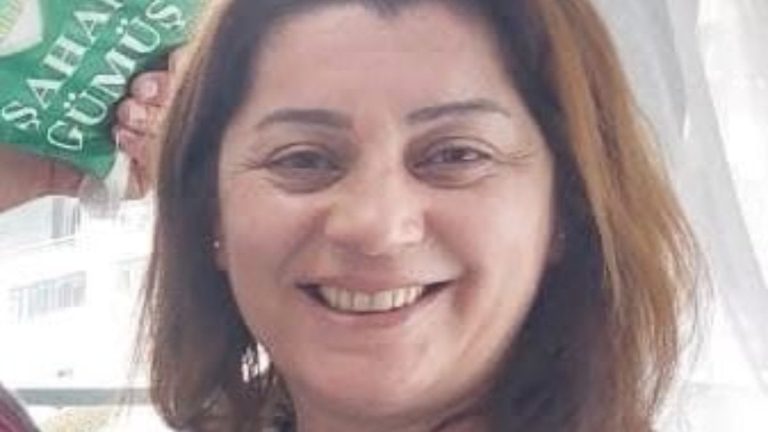 Zonguldak’ta spor yaparken kalp krizi geçirip ölen hemşire son yolculuğuna uğurlandı