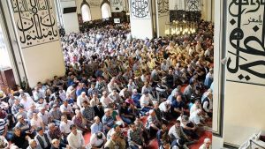 10 Nisan 2026 Cuma Hutbesi: Bugünkü hutbe metni ve namaz saatleri